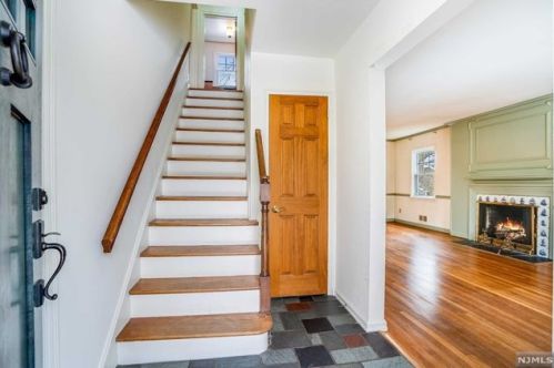 48 Glen Blvd, Ridgewood, NJ 07452-1626