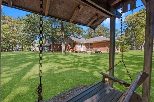 111 Butlers Ct, Conroe TX  77385-7906 exterior