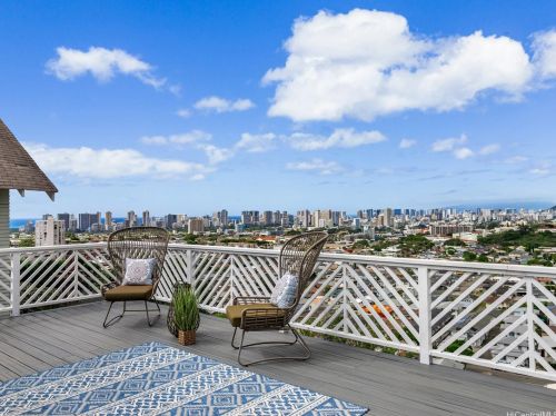 1341 Highview Pl, Honolulu HI  96816-3273 exterior