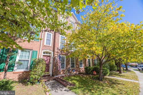 16451 Steerage Cir, Woodbridge, VA 22191-6027