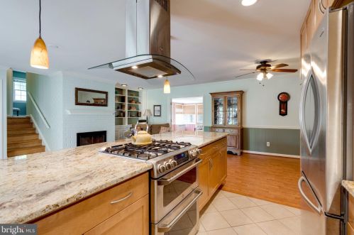 5408 Juliet St, Springfield VA  22151-2615 exterior