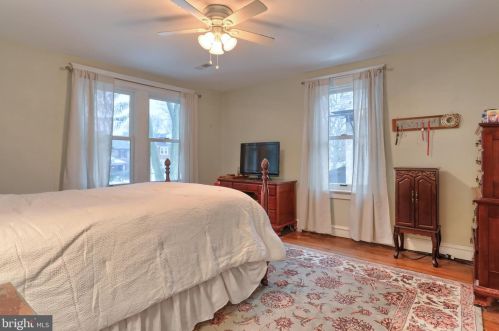 638 State St, Lancaster PA  17603-2641 exterior