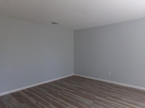 221 Austin St, Angleton TX  77515-4101 exterior