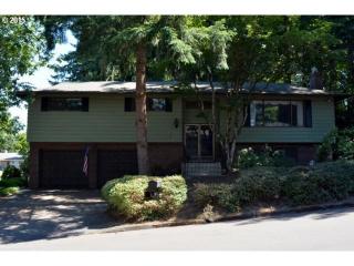 6610 Buckingham Dr, Gladstone, OR