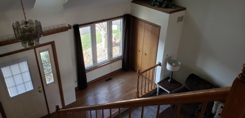 6412 Peachtree Ct, Oak Forest, IL 60452-2664
