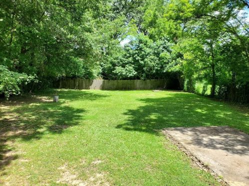 1737 Center Ave, Atlanta GA  30344-4703 exterior