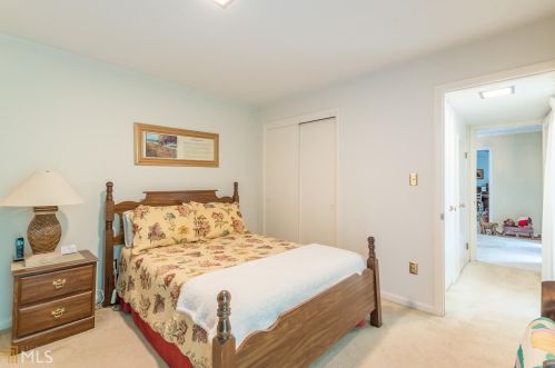 2408 Meadow Lark Dr, Atlanta GA  30344-4026 exterior