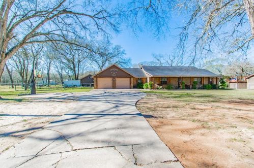 317 County Road 893a, Angleton TX 77515-9490 exterior