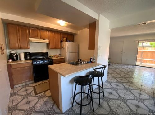 4879 Jackson St, Riverside, CA 92503-2002