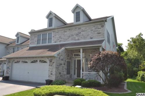 2879 Oakwood Dr, Harrisburg, PA 17110-3903