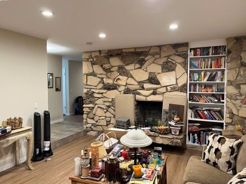 1715 Denkinger Rd, Concord CA  94521-1152 exterior