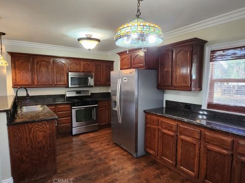 3893 Beechwood Pl, Riverside CA  92506-1117 exterior