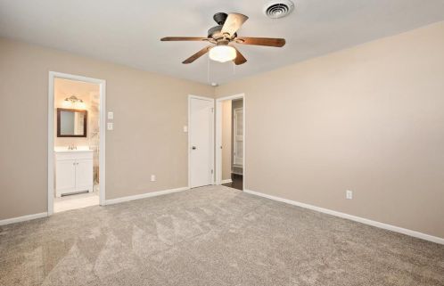 5625 Woodway Dr, Fort Worth TX  76133-2959 exterior