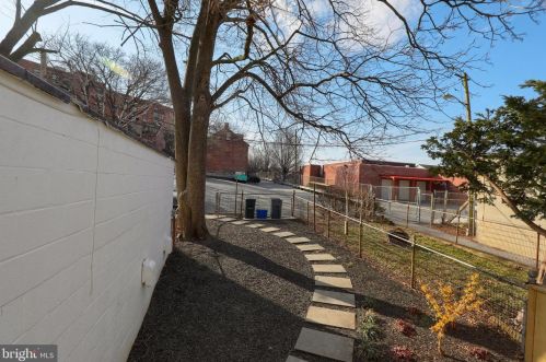 26 Vine St, Lancaster PA  17603-5259 exterior