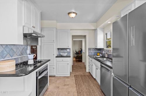 1631 Thompson Ave, Glendale CA  91201-1231 exterior