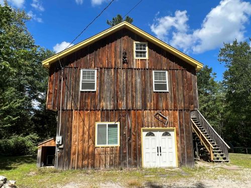 677 Cash St, Unity, NH 03773-6410
