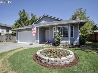 2105 25th Ct, Damascus, OR 97030