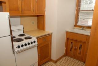 1486 Larpenteur Ave, Saint Paul MN  55113-6309 exterior