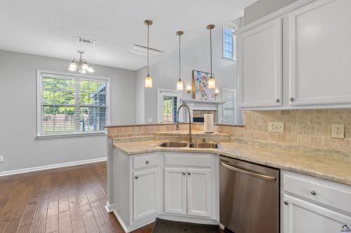 113 Meyers Lake Dr, Warner Robins GA  31088-2109 exterior