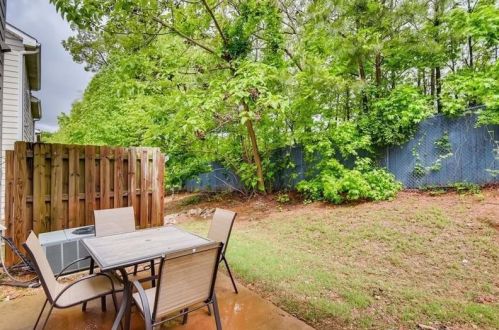 1565 Hwy 138, Stockbridge GA 30281-2812 exterior