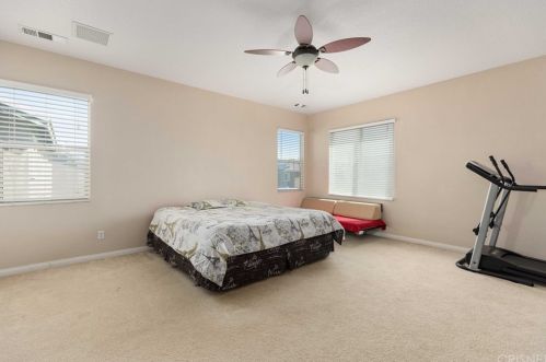 44022 Marbella St, Lancaster CA 93536 exterior