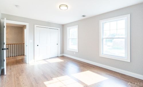 68 Prospect Ave, Edison NJ  08817-3744 exterior
