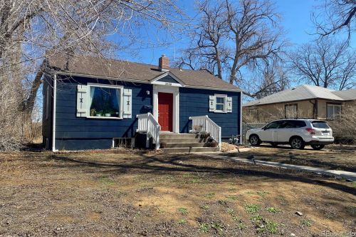 2038 6th Ave, Greeley CO  80631-7106 exterior