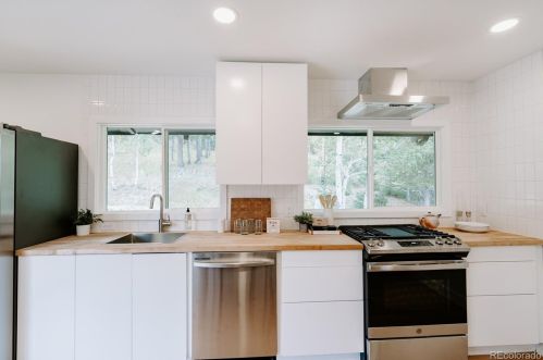 10476 Horizon View Dr, Morrison CO  80465-2337 exterior