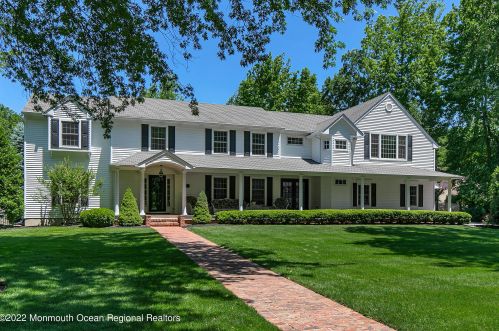 91 Lehigh Dr, Lincroft, NJ 07738-1625