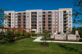 2845 Easton St, Downers Grove IL  60515-3885 exterior