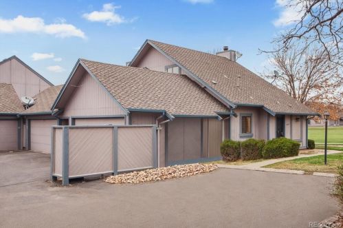 2458 Victor St, Denver CO  80014-6069 exterior