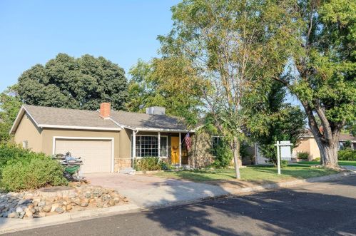 1309 Fulton St, Modesto, CA 95350-5123