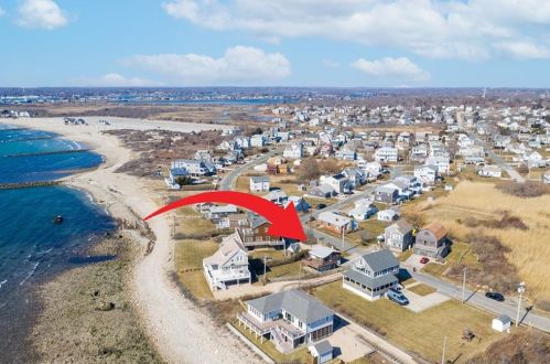 79 Stanton Ave, South Kingstown, RI 02882-6306