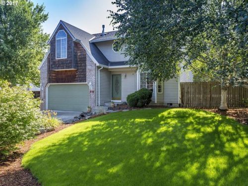 2152 Dorsey Dr, Hubbard, OR 97032-9570