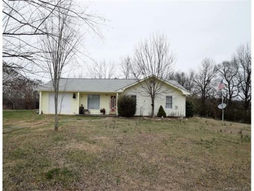 6701 White Store Rd, Olive Branch, NC 28103-9783