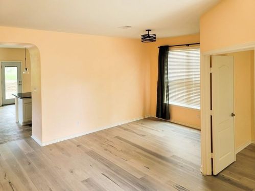 7440 Brecourt Manor Way, Austin TX  78739-2228 exterior