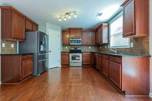 3562 Huddlestone Ln, Buford, GA 30519-4652