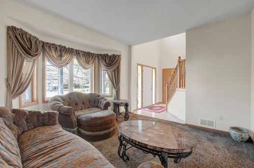 14068 Forest Ln, Saint Paul MN  55124-3320 exterior