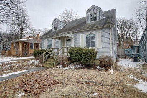 804 New St, Champaign, IL 61820-6316