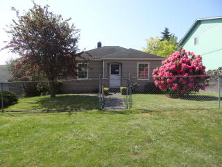 1126 63rd St, Tacoma, WA 98408-3313