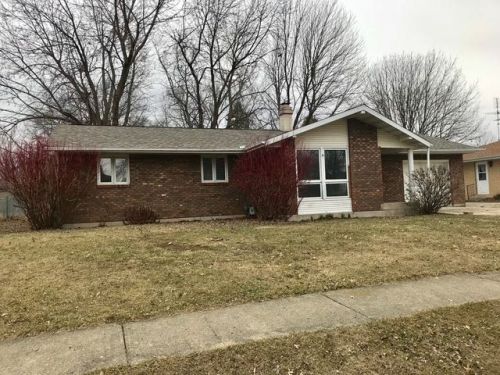 305 Hubbell Dr, Nelson, IL 61021-1021