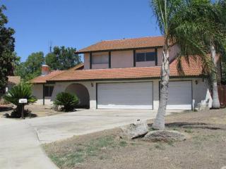 73 Osmun Ave, Clovis, CA 93612-0426