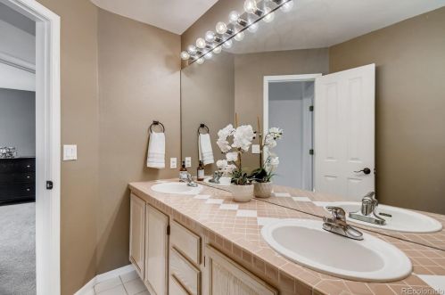 16092 Parkside Dr, Parker CO 80134-9565 exterior