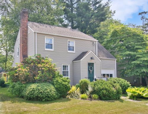 420 Oakwood Ave, Hartford, CT 06110-1155