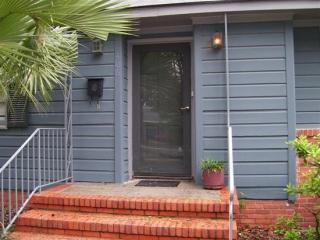 406 63rd St, Savannah GA  31405-4326 exterior