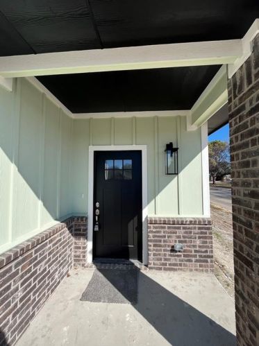 10300 Lone Pine Ln, Fort Worth TX  76108-3958 exterior