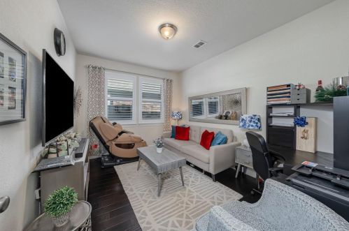 3820 Mustang Ave, Garland TX 75048 exterior