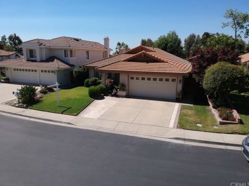 1422 Wisteria St, Upland, CA 91784-7341