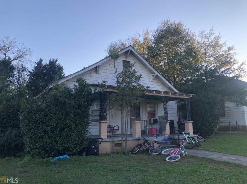 219 Carleeta St, Barnesville, GA 30204-1401