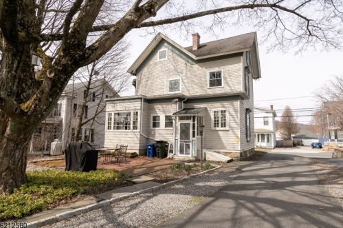 208 High St, Hackettstown NJ  07840-1941 exterior